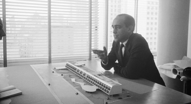 Oscar Niemeyer - Kurt Hutton